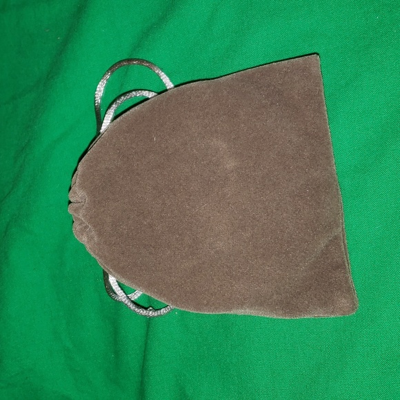 Clip On Bright White LED Ring Light with USB Cable and Soft Bag - Picture 8 of 8